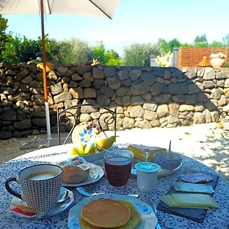 Casanera Bed & Breakfast 3*
